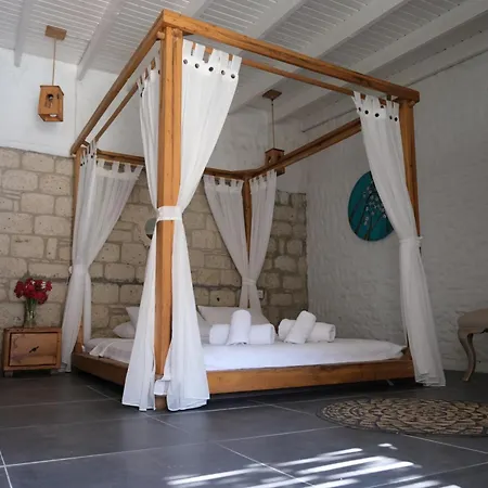 Rikas Boutique Alaçatı